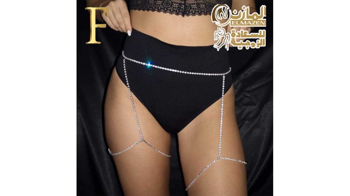 "سلسلة جسم نسائية كريستالية لامعة بتصميم أنيق"