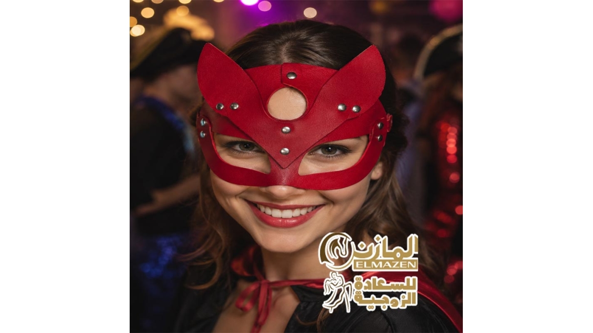 قناع القطة الجلدي الأسود للتحول لشخصية غامضة وجذابة