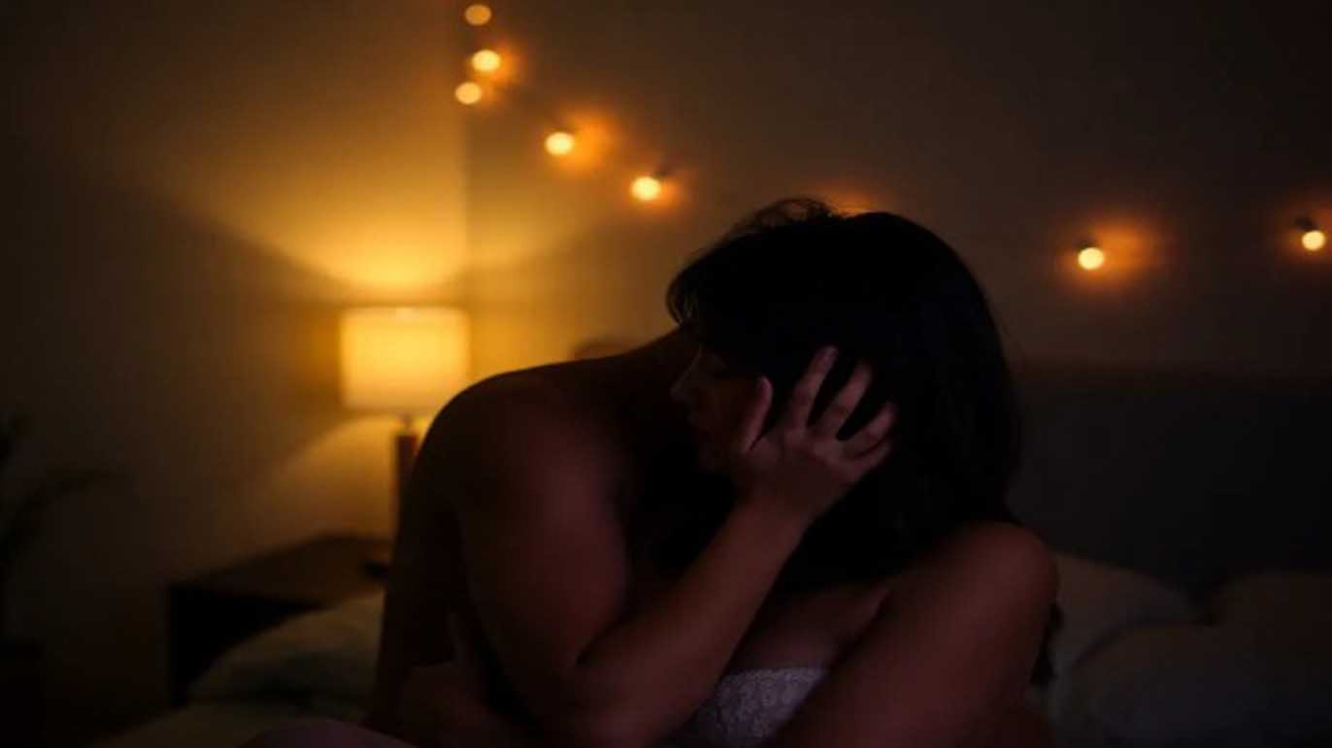 أسرار إثارة الزوج أثناء العلاقة الحميمة