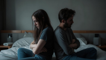 لماذا يُعد استخدام العلاقة الحميمة كسلاح ضغط فكرة سيئة؟