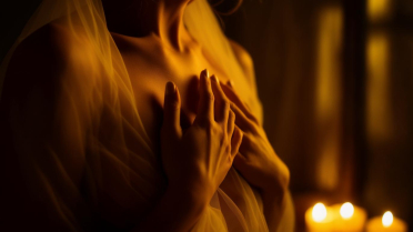 5 أوضاع حميمة مذهلة لمداعبة الثديين